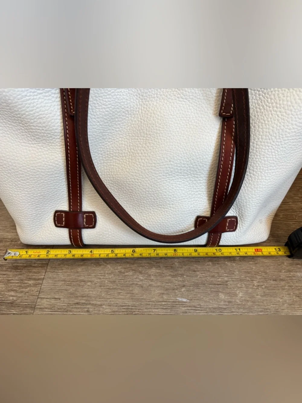 👜 Dooney & Bourke Pebbled Leather Tote Cream Brown Trim Large Shoulder Bag - Picture 5 of 9